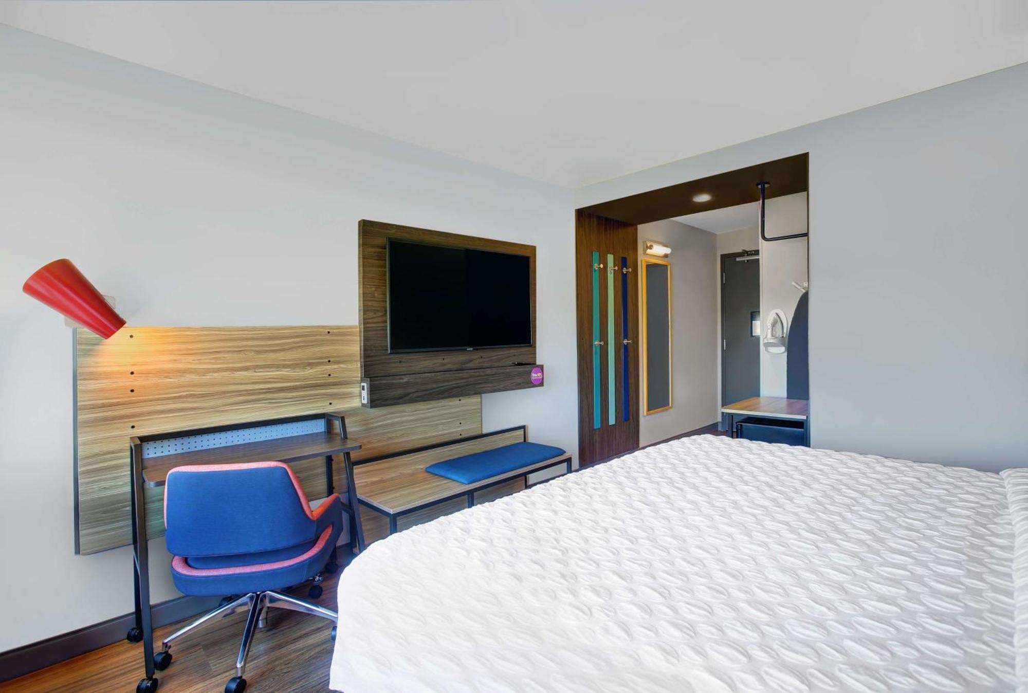 Hotel Tru By Hilton Stoughton Zewnętrze zdjęcie