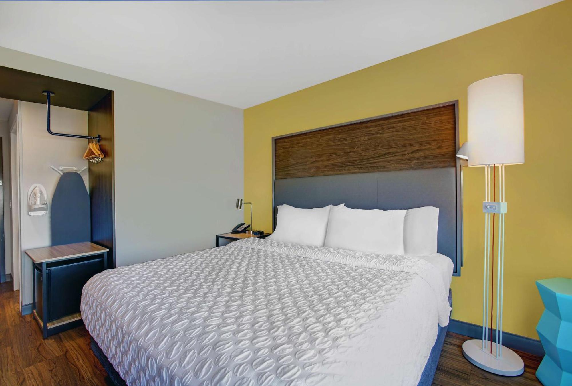 Hotel Tru By Hilton Stoughton Zewnętrze zdjęcie