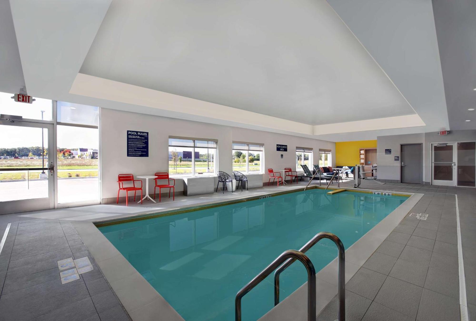 Hotel Tru By Hilton Stoughton Zewnętrze zdjęcie